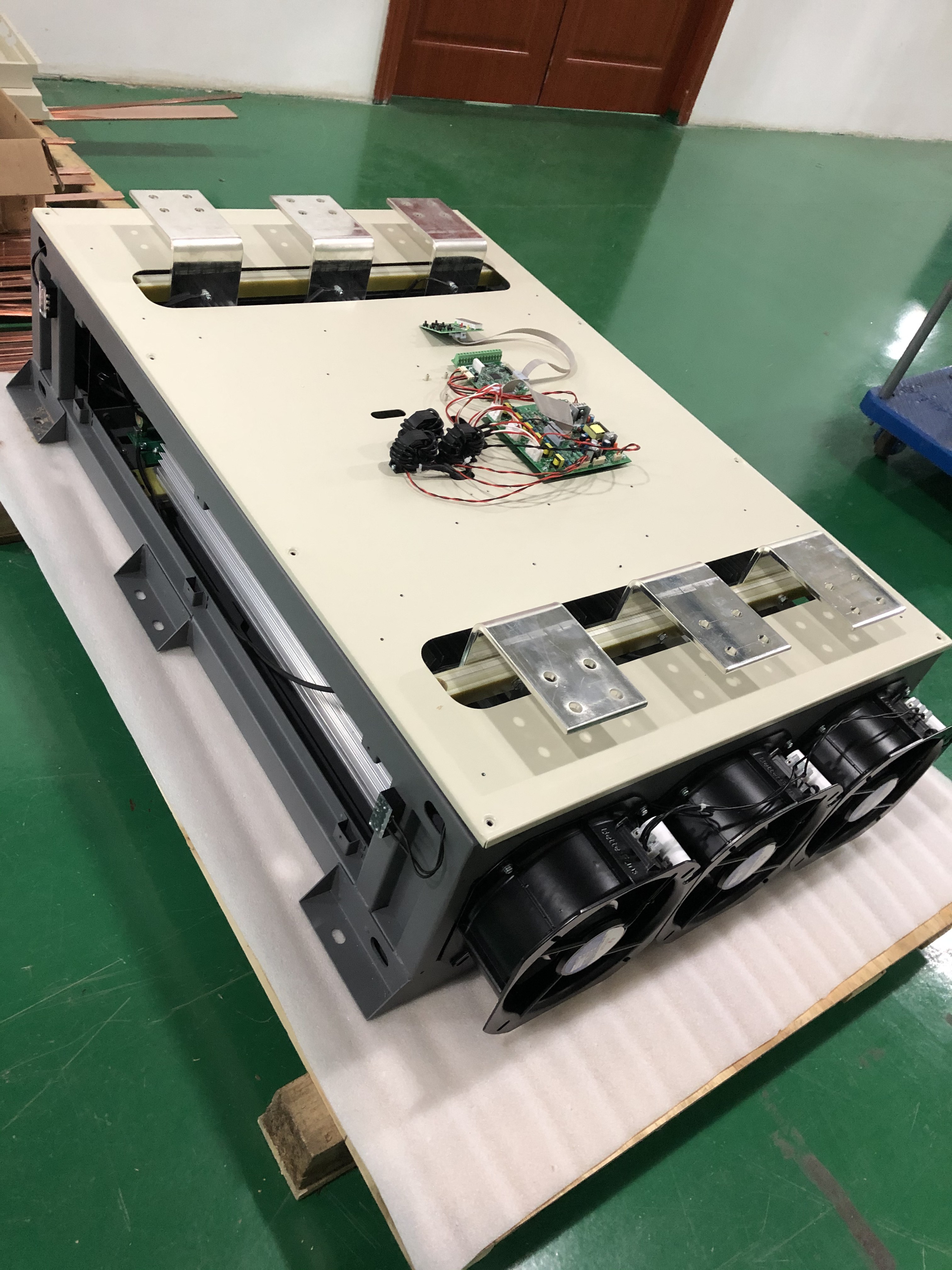 迈斯威尔大功率调功器成功应用于内蒙古栢特新材料，突破碳纤维粉尘恶劣工况挑战